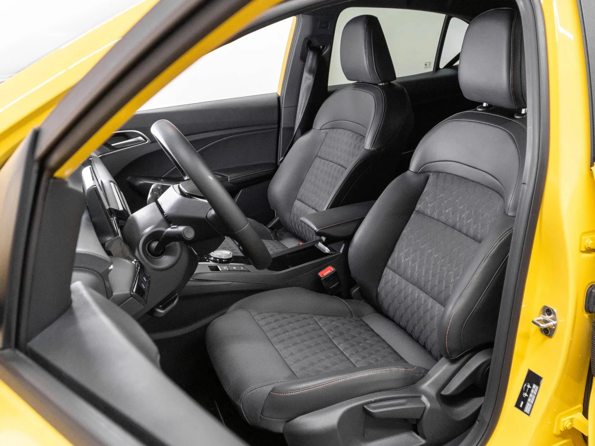 MG 3 1.5 Hybrid+ Exclusive - Samsaru's Car Outlet