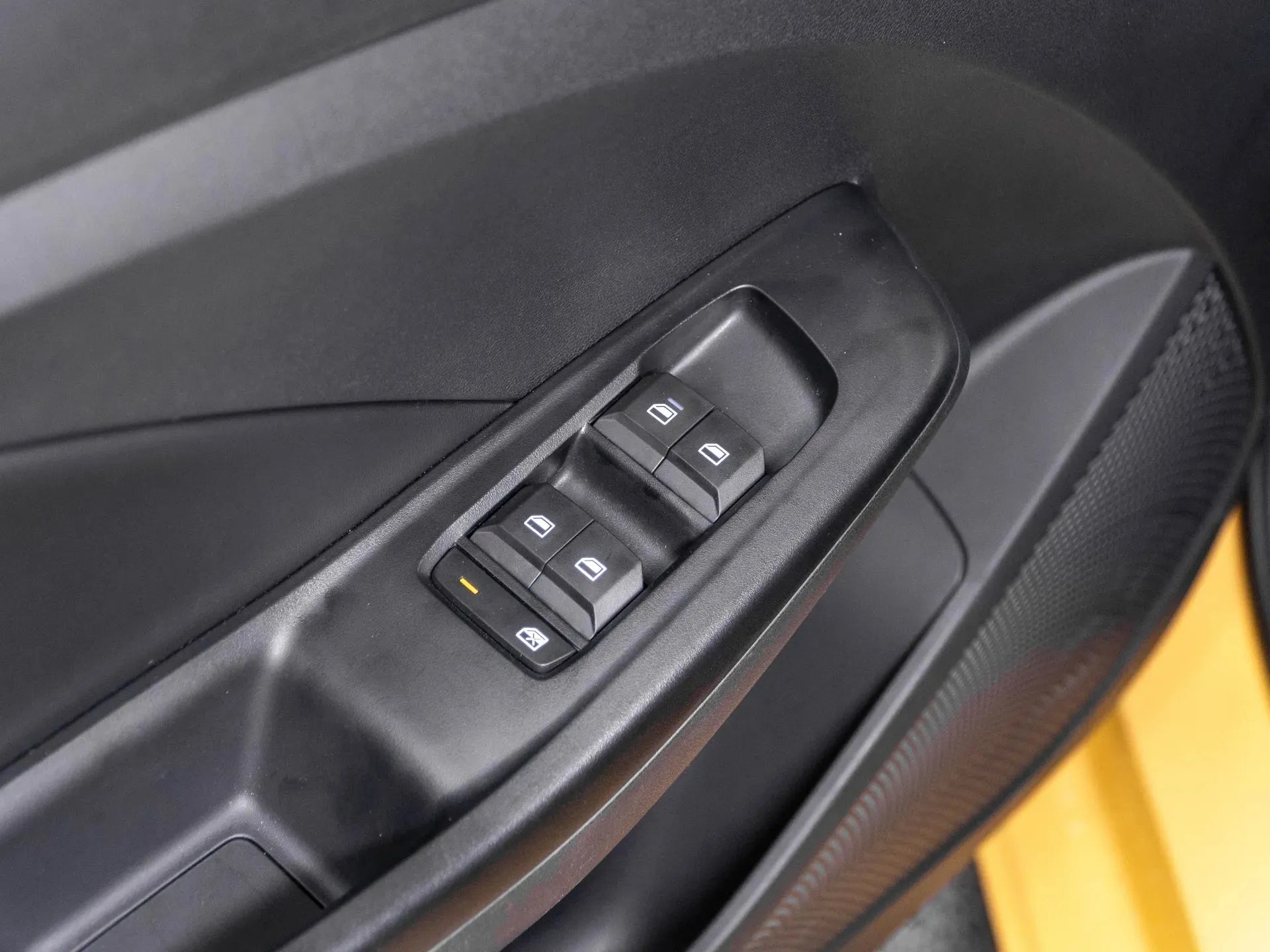MG 3 1.5 Hybrid+ Exclusive - Samsaru's Car Outlet