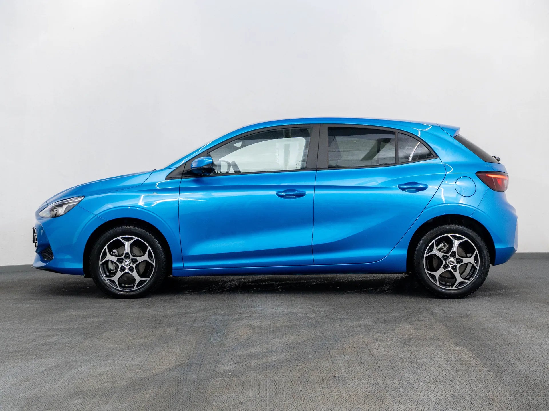 MG MG3 1.5 Hybrid 194 CP Albastru - Samsaru's Car Outlet
