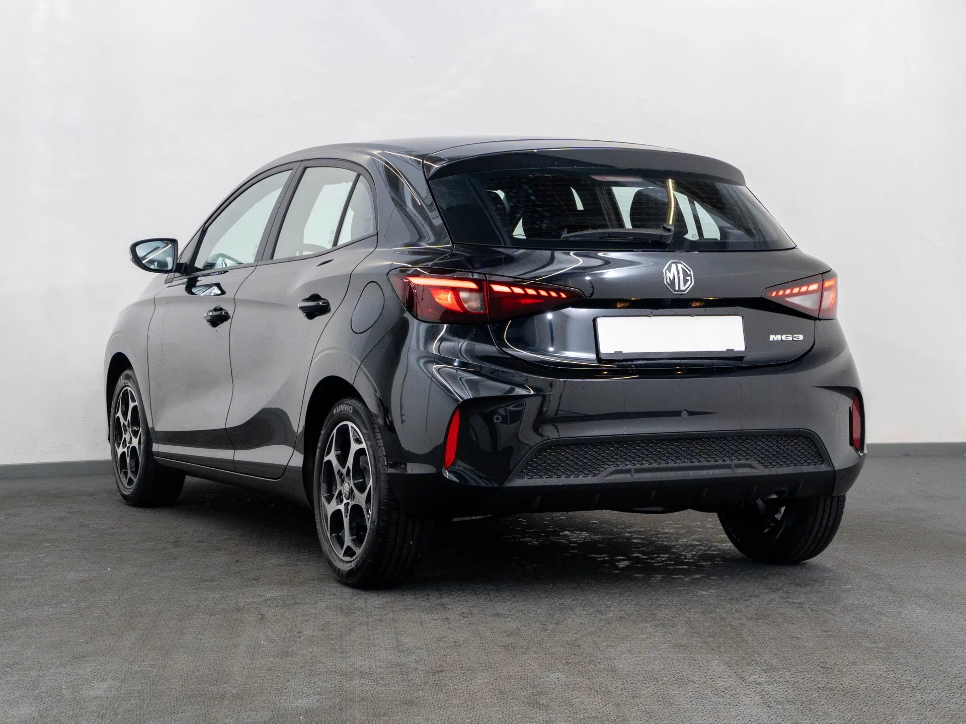 MG MG3 1.5 Benzina 114 CP Negru - Samsaru's Car Outlet