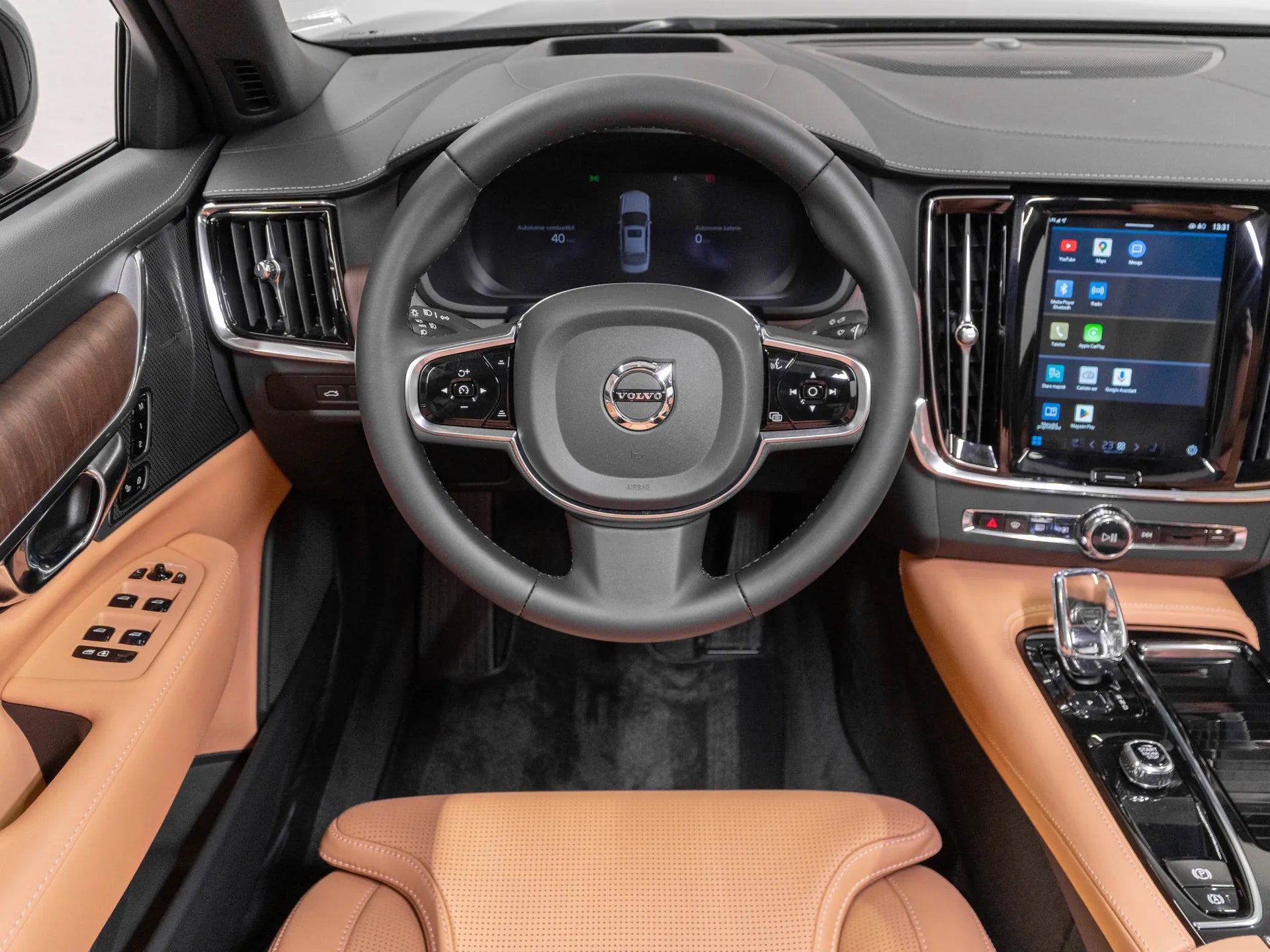 Volvo S90 ULTIMATE DARK 2.0 Hybrid Plug-In 310 CP Maro - Samsaru's Car Outlet