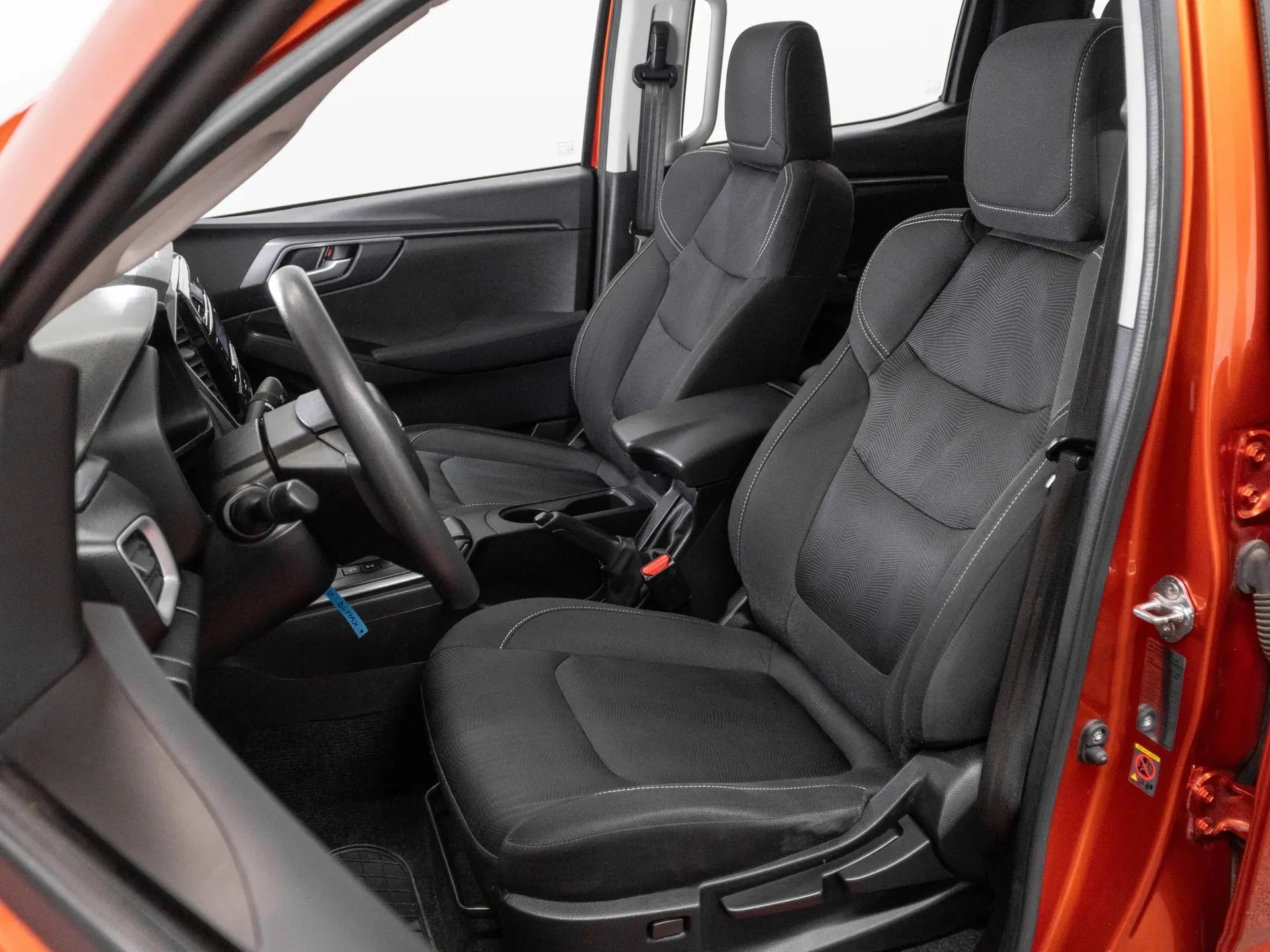 Isuzu D-Max Diesel Portocaliu - Samsaru's Car Outlet