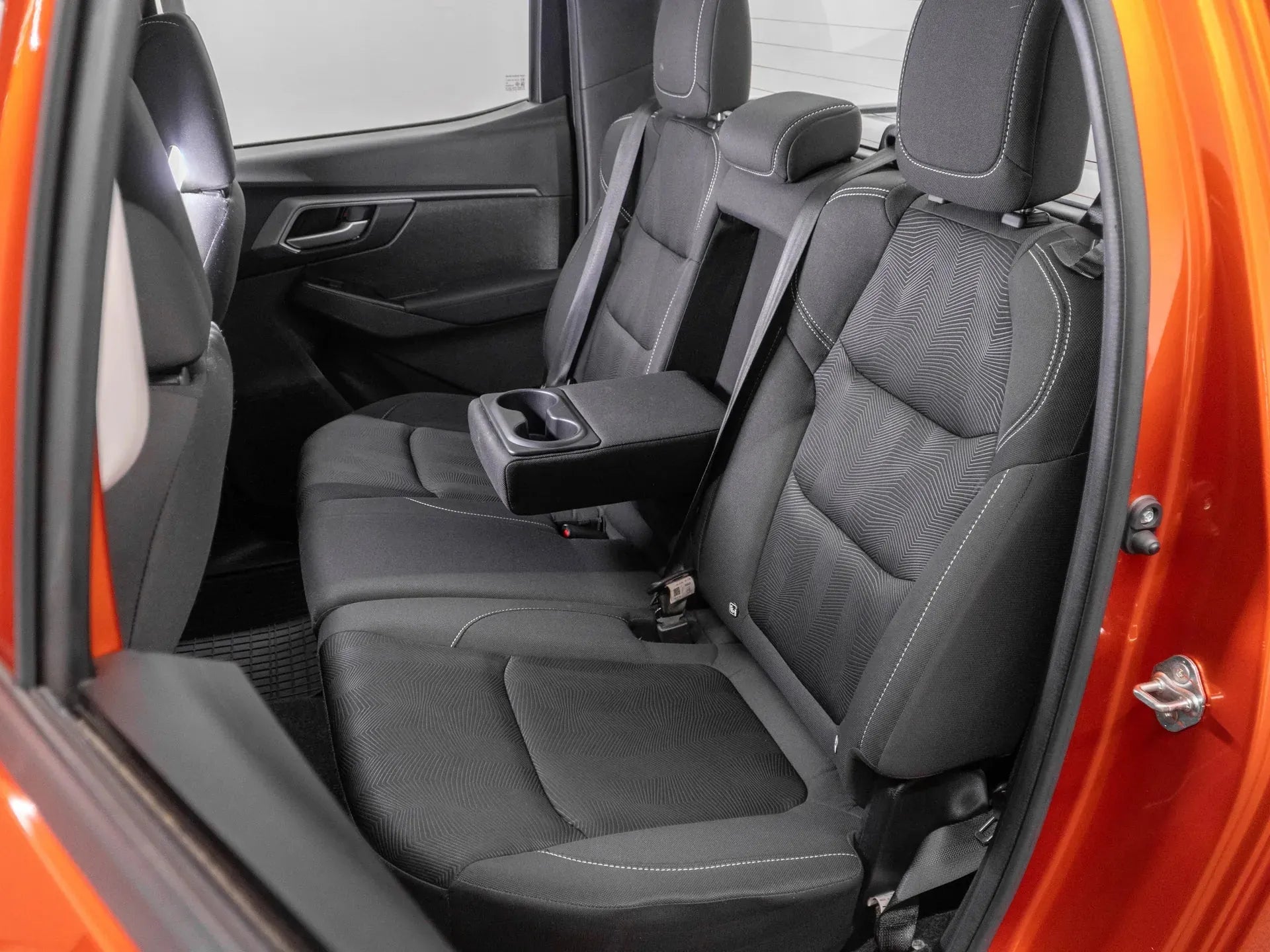 Isuzu D-Max Diesel Portocaliu - Samsaru's Car Outlet