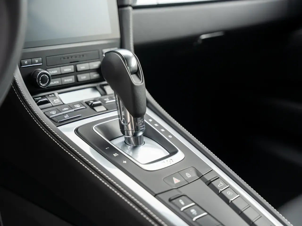 Porsche 718 Cayman Style Edition (982) - Samsaru's Car Outlet