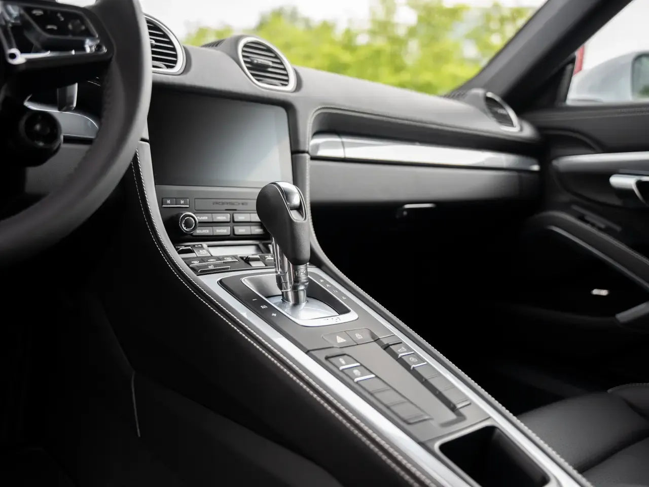 Porsche 718 Cayman Style Edition (982) - Samsaru's Car Outlet