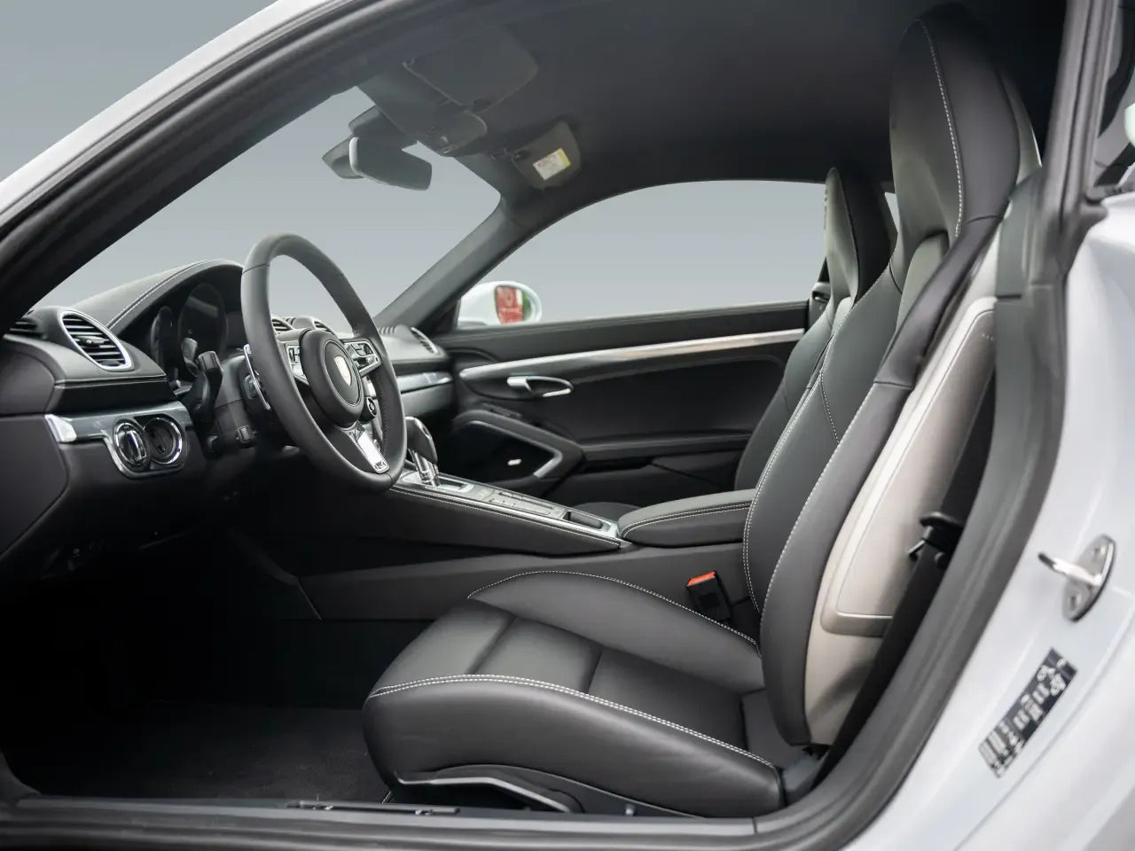 Porsche 718 Cayman Style Edition (982) - Samsaru's Car Outlet