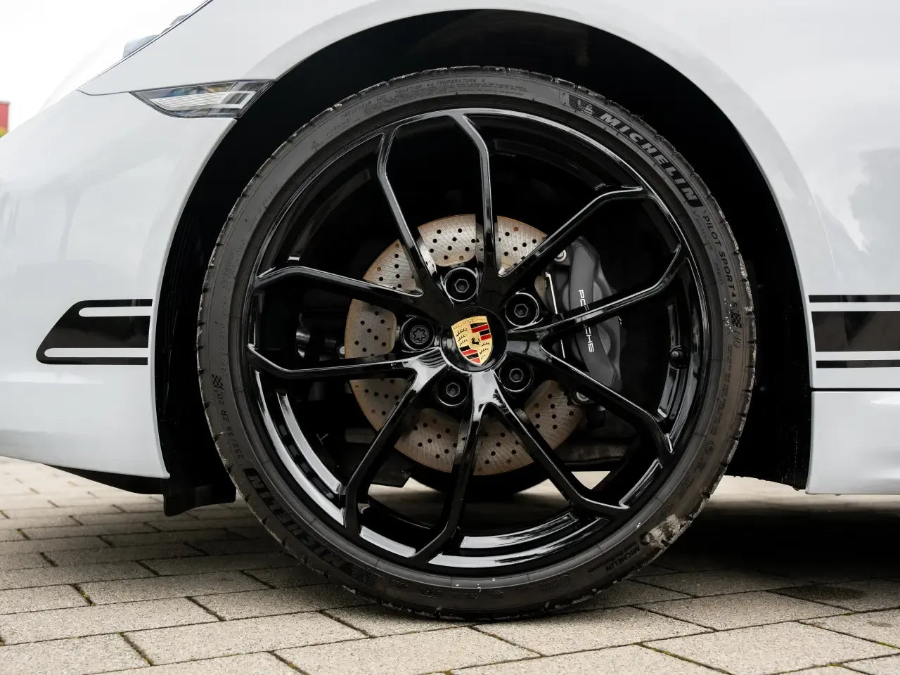 Porsche 718 Cayman Style Edition (982) - Samsaru's Car Outlet