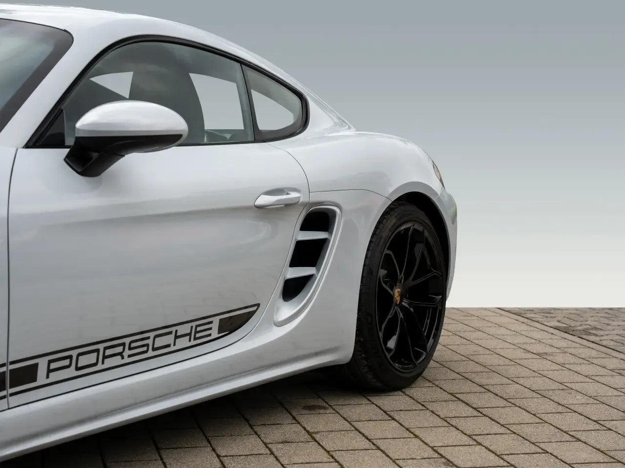 Porsche 718 Cayman Style Edition (982) - Samsaru's Car Outlet
