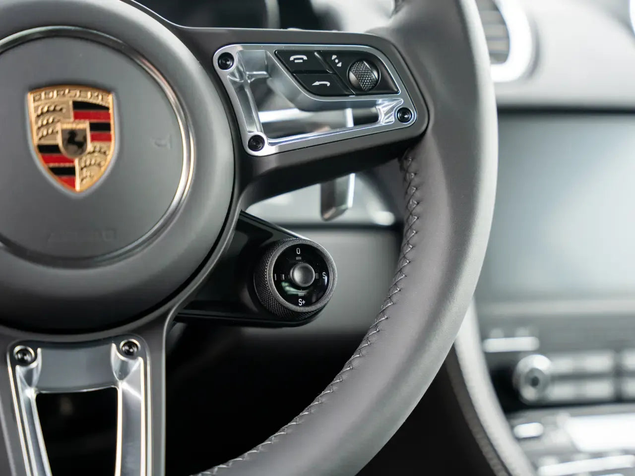 Porsche 718 Cayman Style Edition (982) - Samsaru's Car Outlet