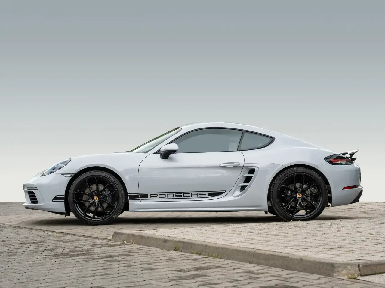 Porsche 718 Cayman Style Edition (982) - Samsaru's Car Outlet