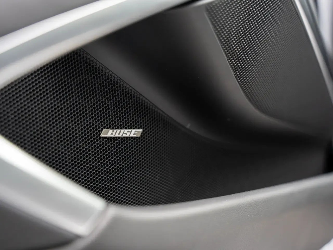 Porsche 718 Cayman Style Edition (982) - Samsaru's Car Outlet