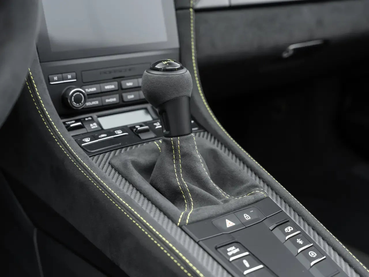 Porsche 718 Spyder RS - Samsaru's Car Outlet