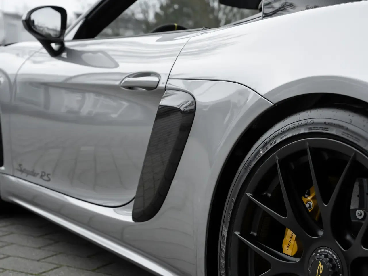 Porsche 718 Spyder RS - Samsaru's Car Outlet