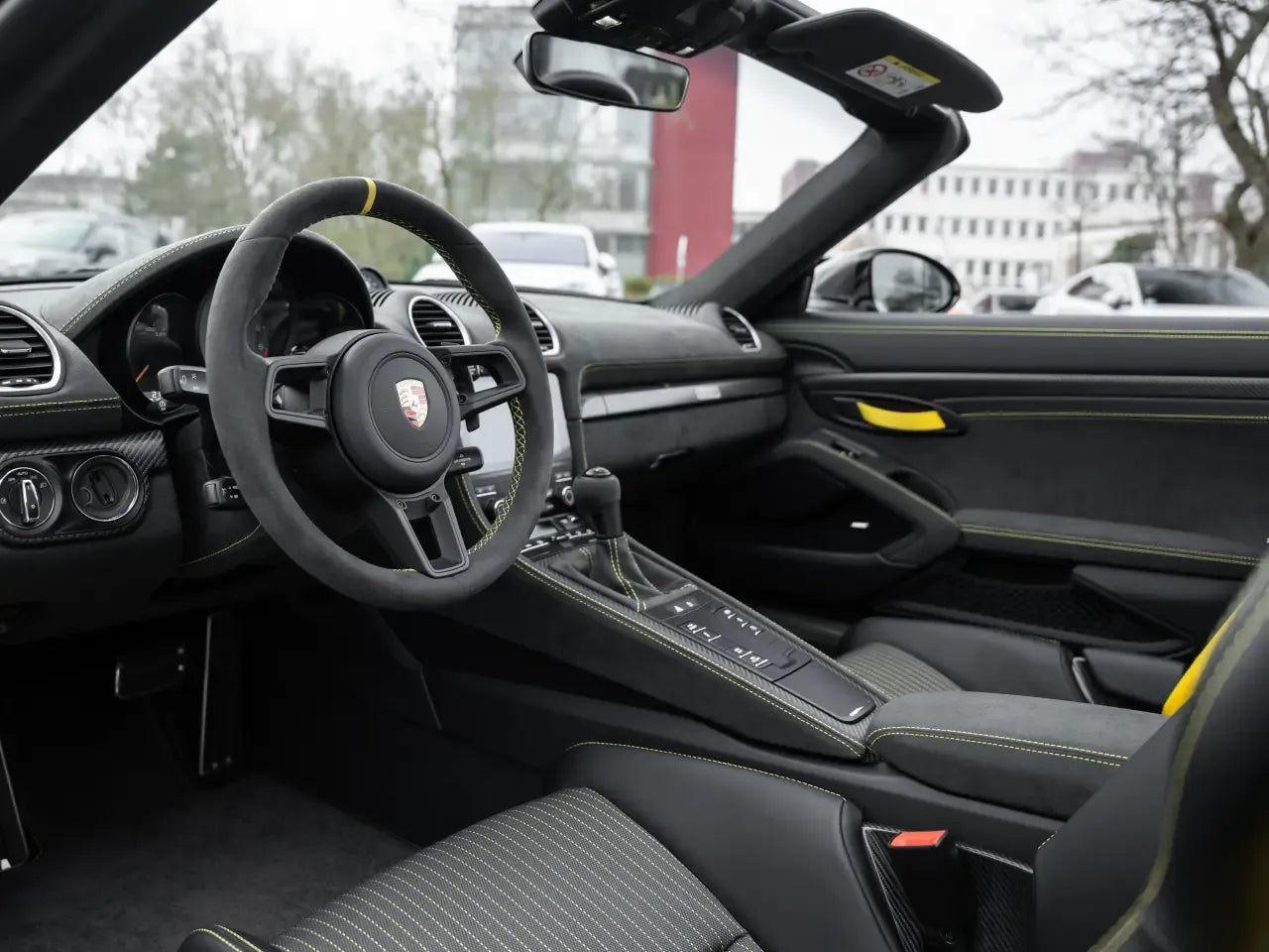 Porsche 718 Spyder RS - Samsaru's Car Outlet
