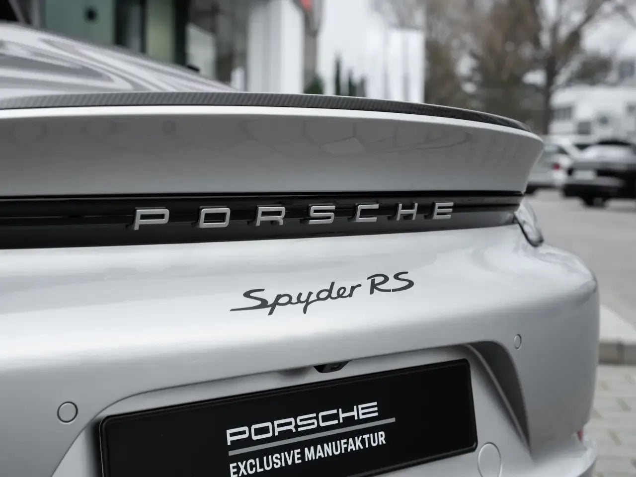 Porsche 718 Spyder RS - Samsaru's Car Outlet
