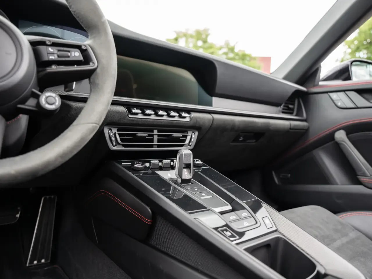 Porsche 911 Carrera 4 GTS Cabriolet - Samsaru's Car Outlet