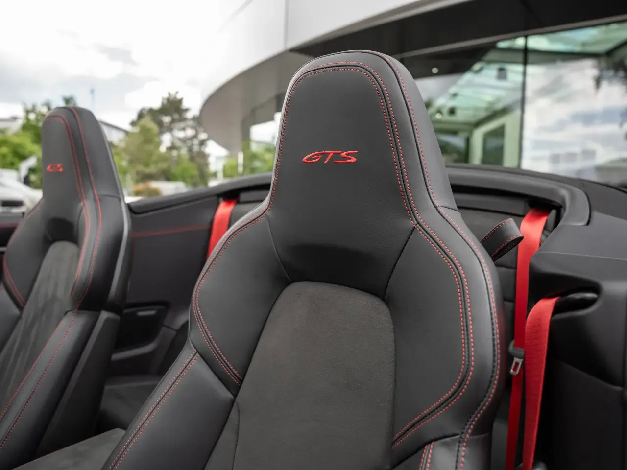 Porsche 911 Carrera 4 GTS Cabriolet - Samsaru's Car Outlet
