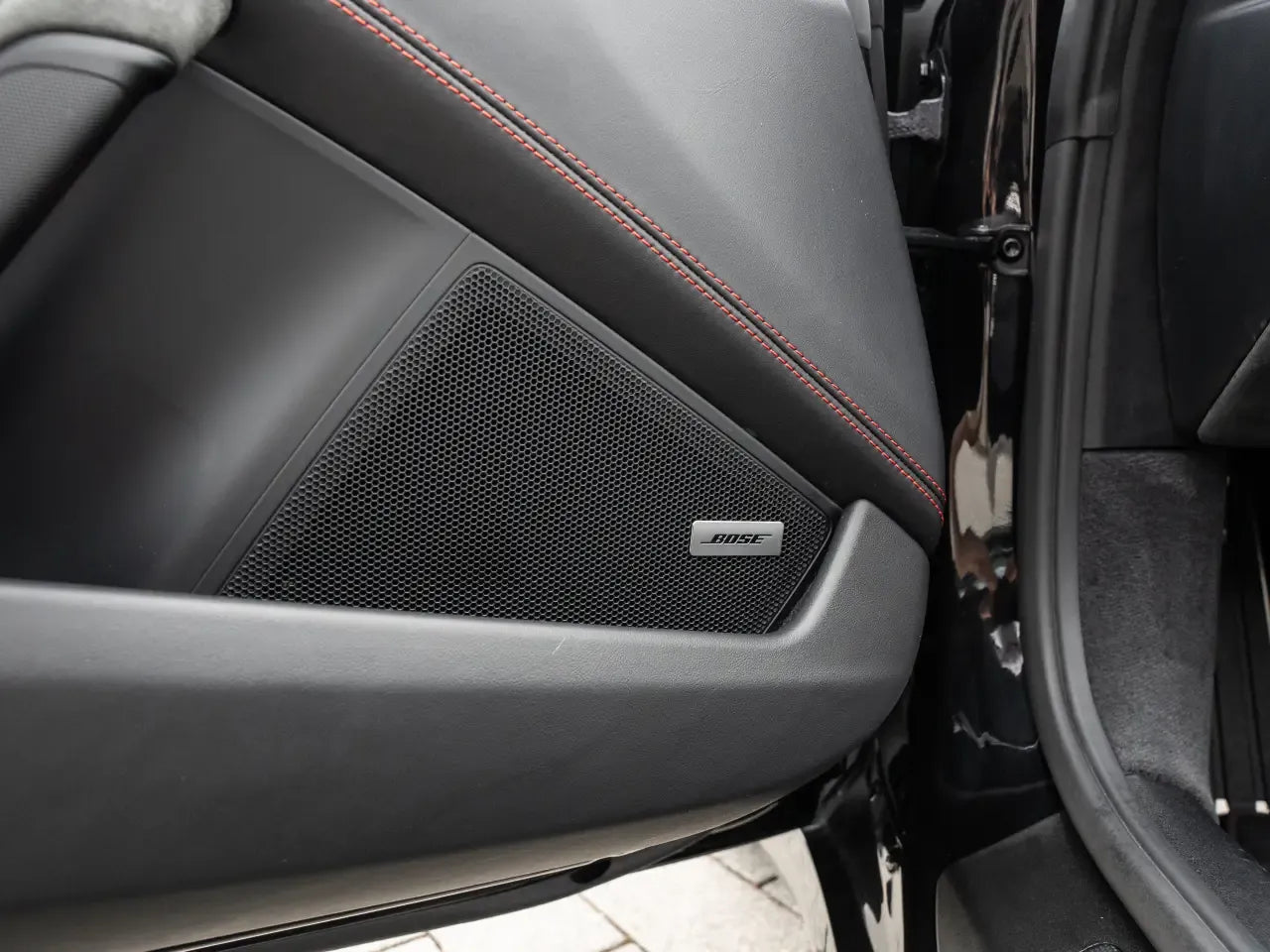 Porsche 911 Carrera 4 GTS Cabriolet - Samsaru's Car Outlet