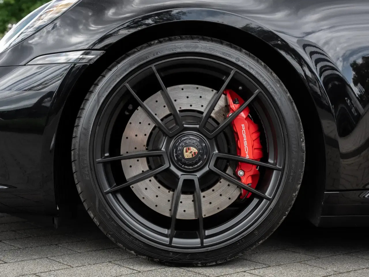 Porsche 911 Carrera 4 GTS Cabriolet - Samsaru's Car Outlet