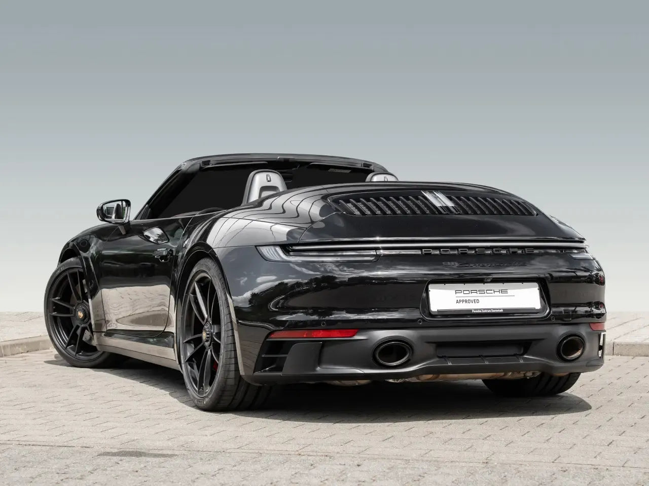 Porsche 911 Carrera 4 GTS Cabriolet - Samsaru's Car Outlet