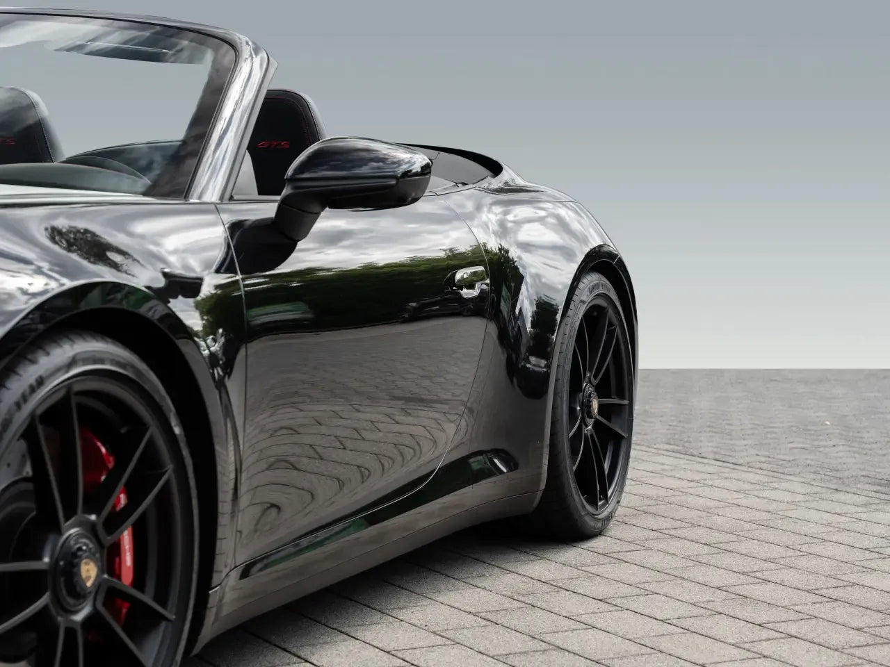 Porsche 911 Carrera 4 GTS Cabriolet - Samsaru's Car Outlet
