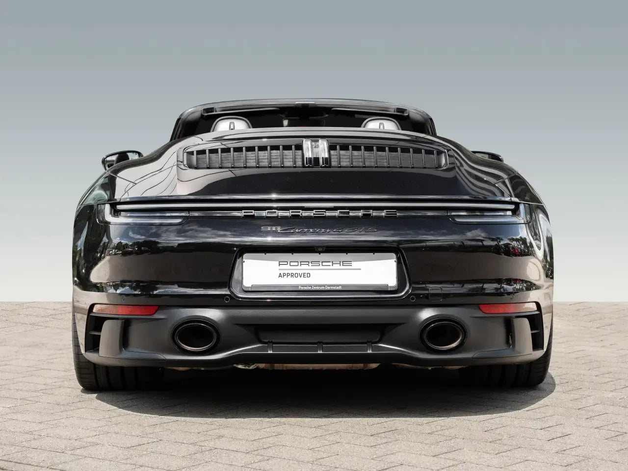 Porsche 911 Carrera 4 GTS Cabriolet - Samsaru's Car Outlet