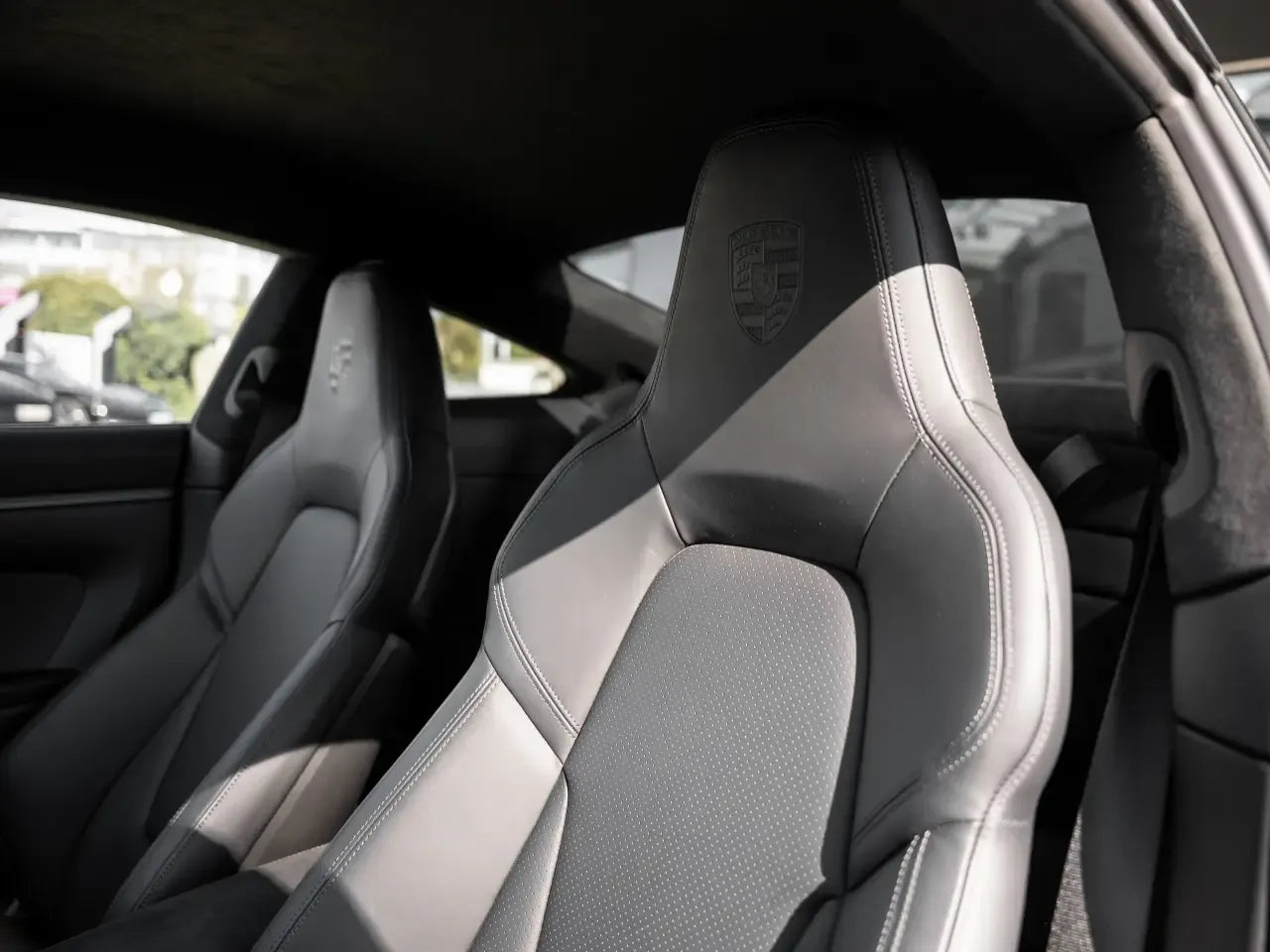 Porsche 911 Carrera (992 II) - Samsaru's Car Outlet