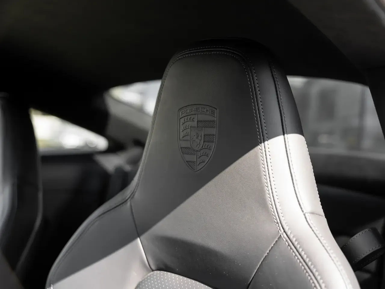 Porsche 911 Carrera (992 II) - Samsaru's Car Outlet