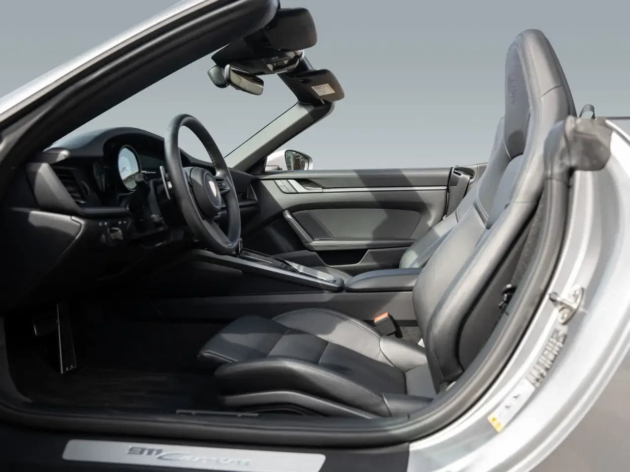 Porsche 911 Carrera Cabriolet (992 I) - Samsaru's Car Outlet