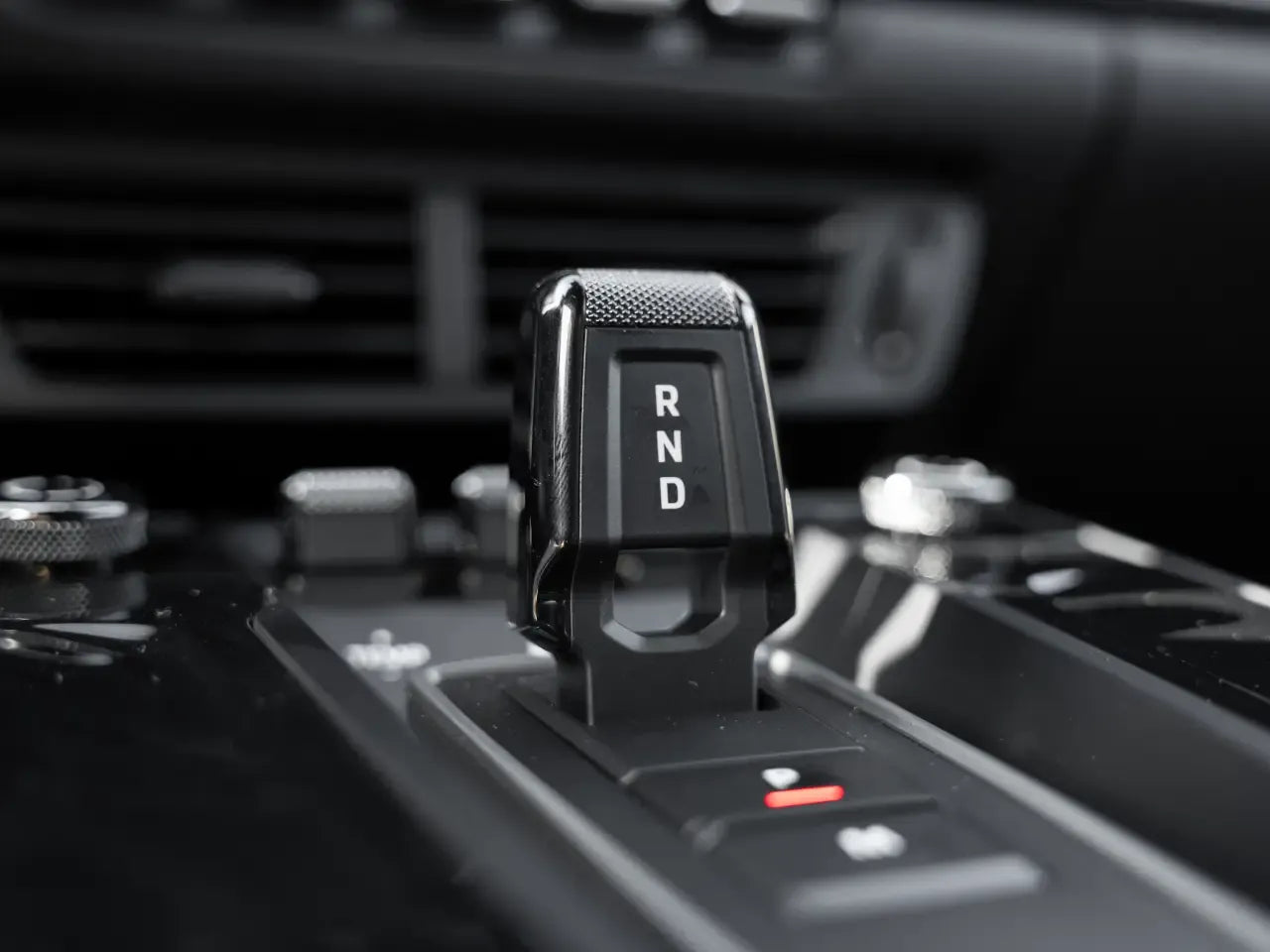Porsche 911 Carrera S (992 II) Black - Samsaru's Car Outlet