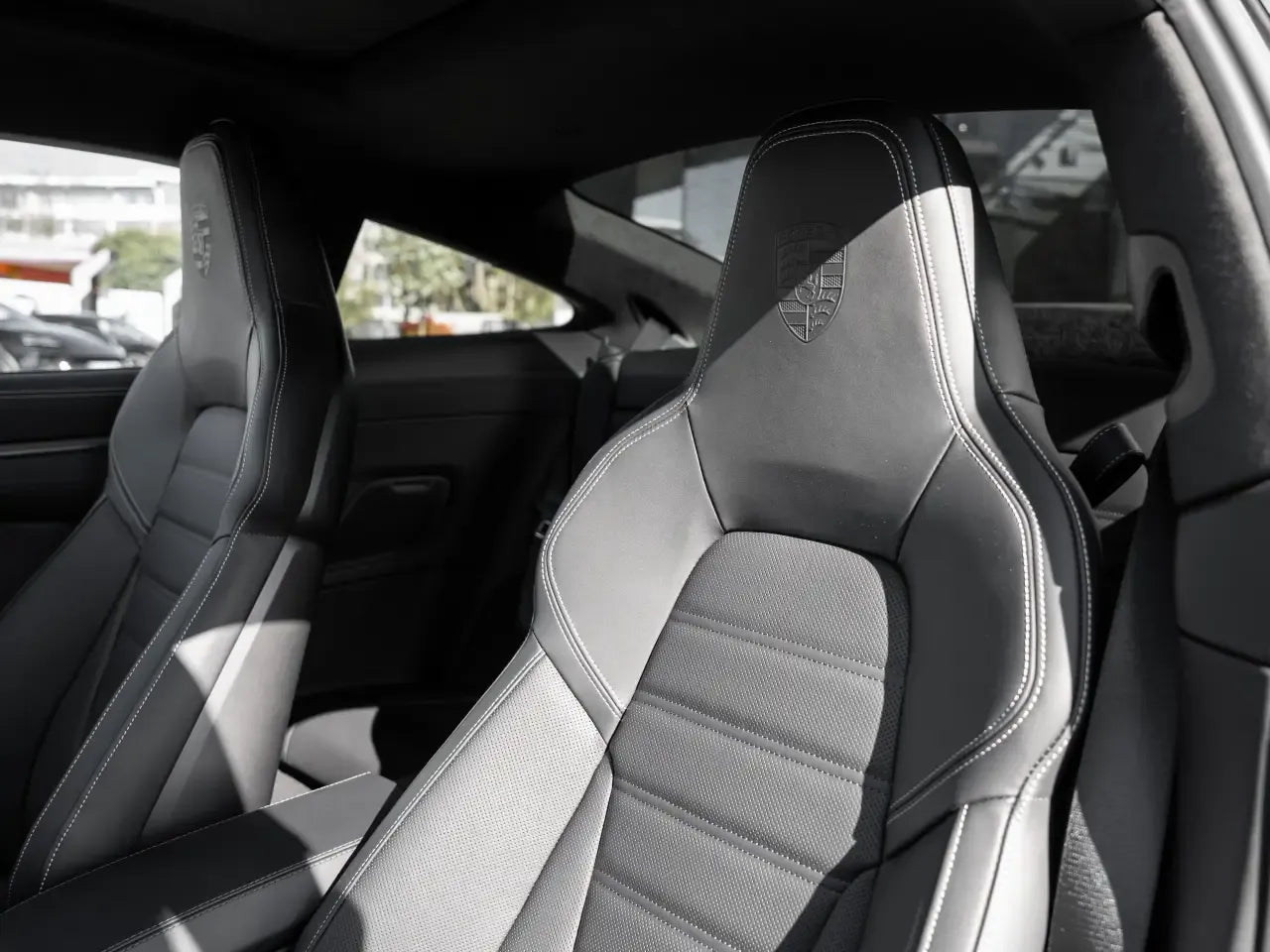 Porsche 911 Carrera S (992 II) Black - Samsaru's Car Outlet