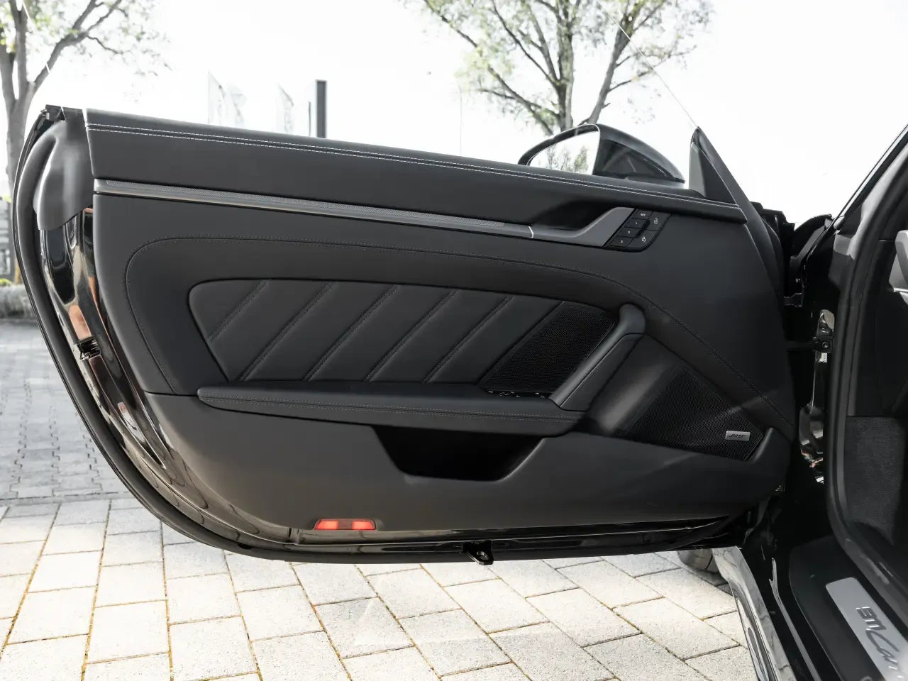 Porsche 911 Carrera S (992 II) Black - Samsaru's Car Outlet