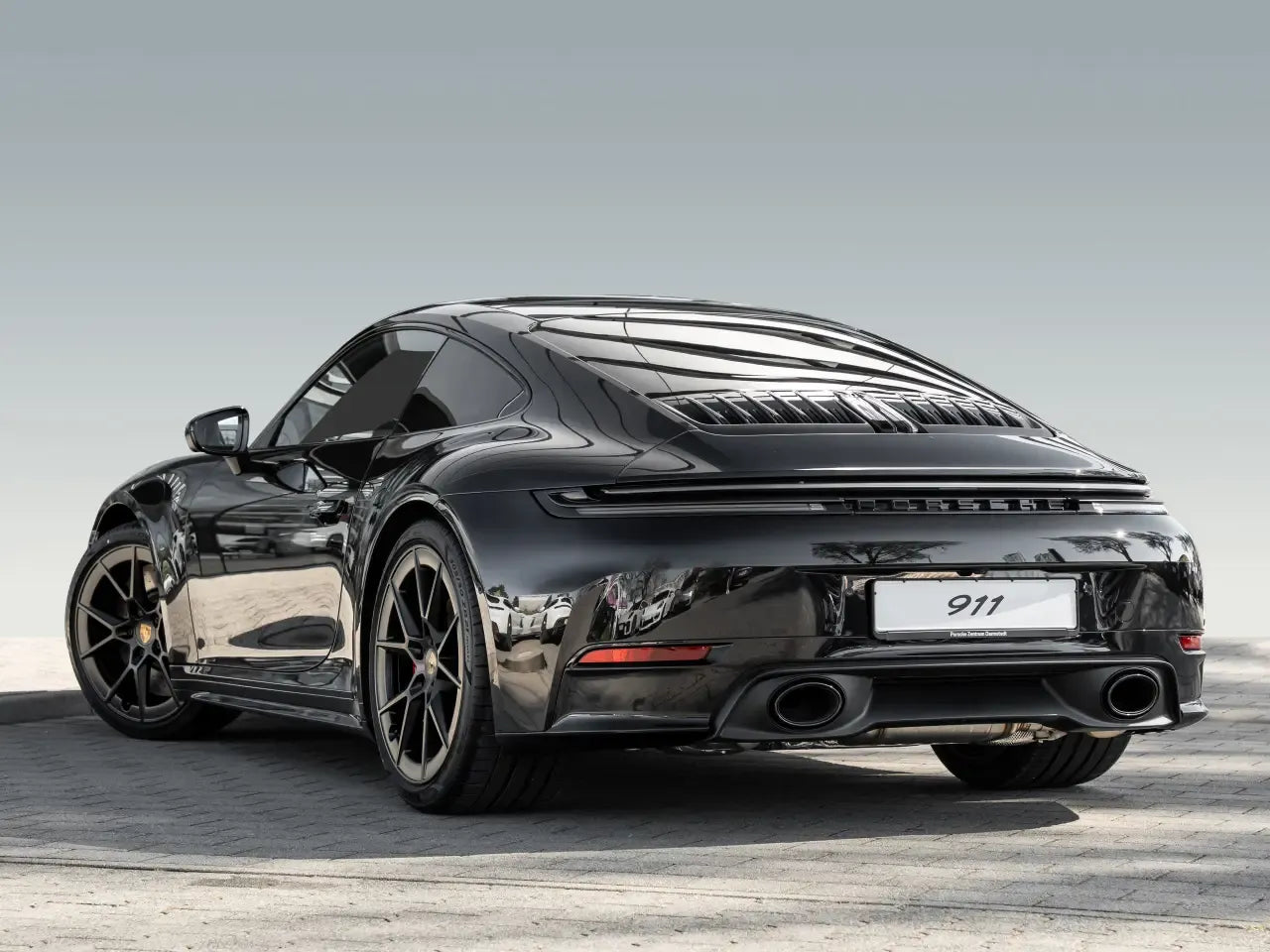 Porsche 911 Carrera S (992 II) Black - Samsaru's Car Outlet