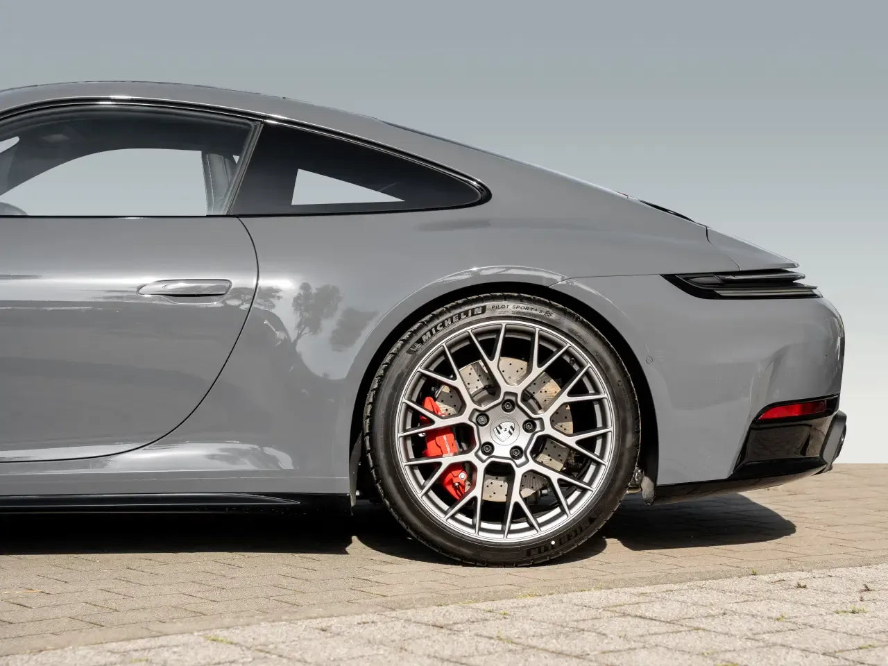 Porsche 911 Carrera S (992 II) Silver - Samsaru's Car Outlet