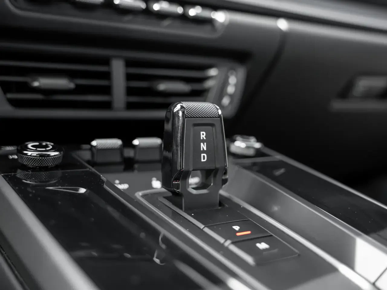 Porsche 911 Carrera S (992 II) Silver - Samsaru's Car Outlet
