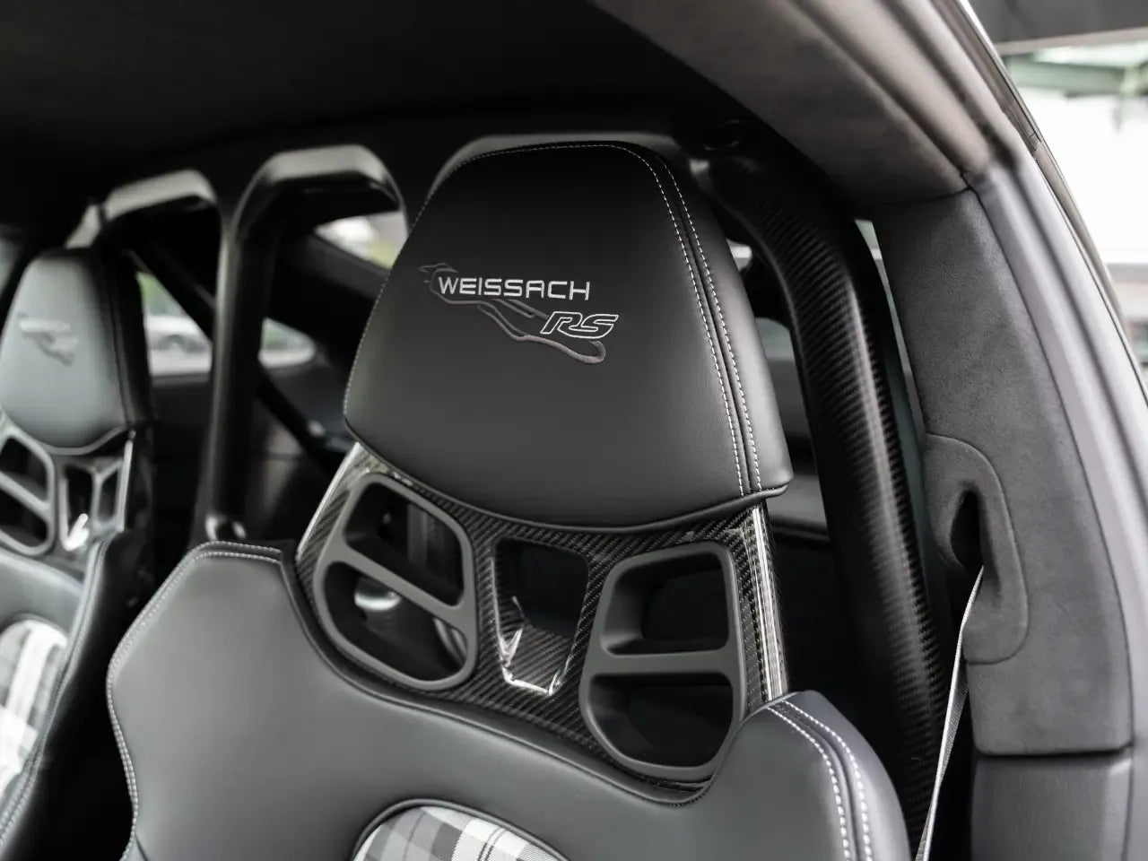 Porsche 911 GT3 RS (992 I) - Samsaru's Car Outlet