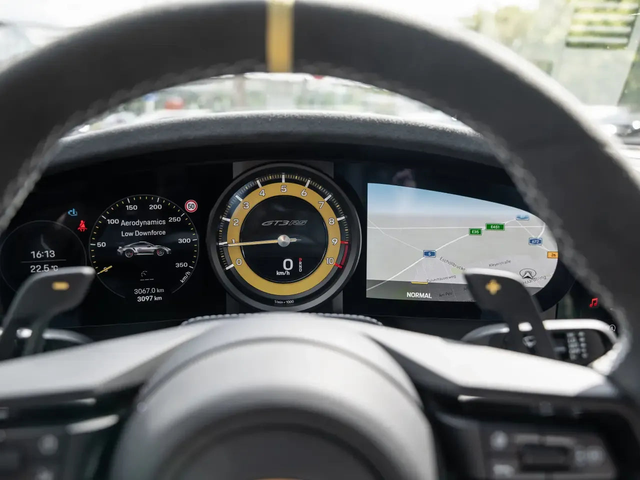 Porsche 911 GT3 RS (992 I) - Samsaru's Car Outlet