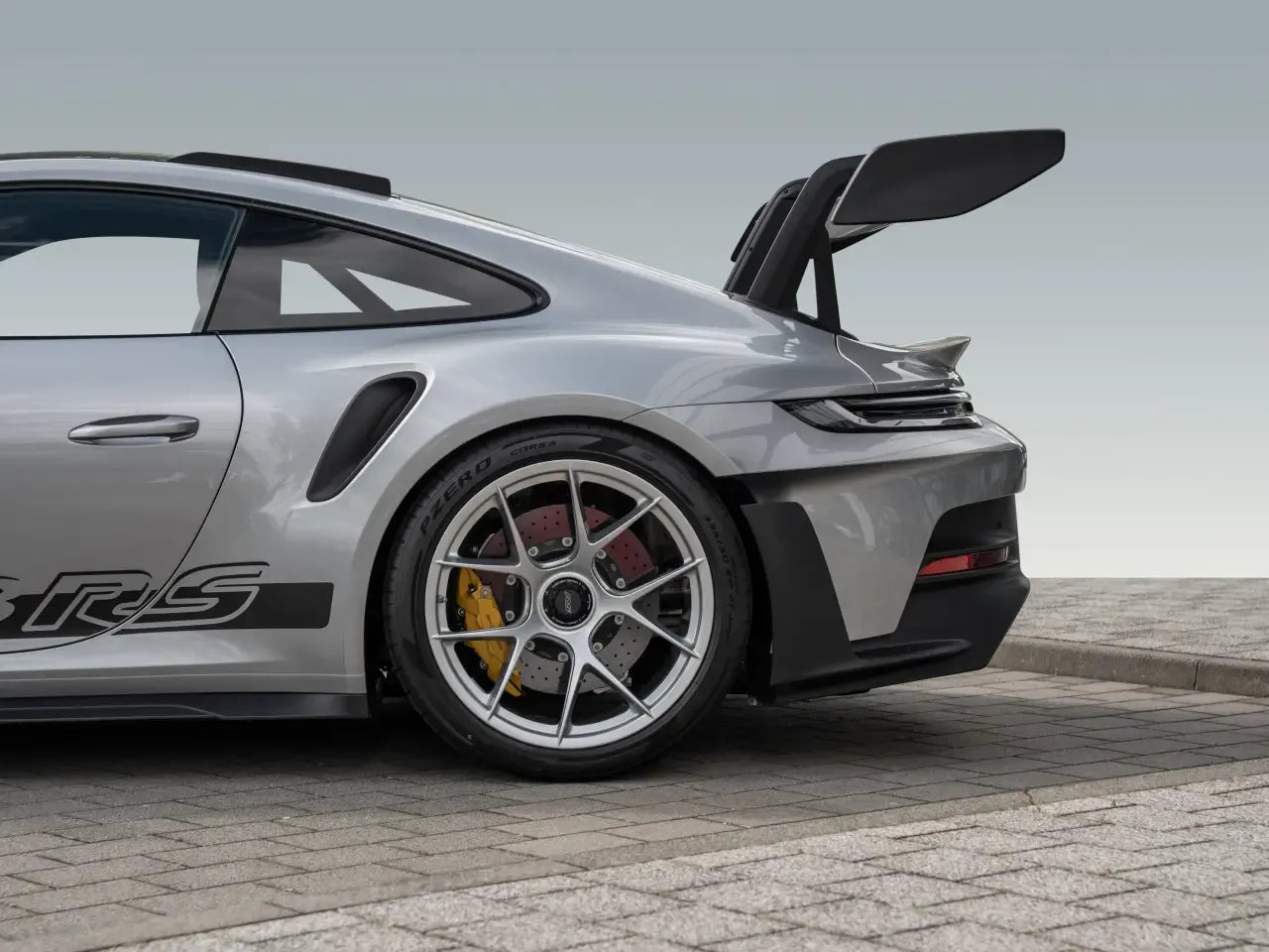 Porsche 911 GT3 RS (992 I) - Samsaru's Car Outlet