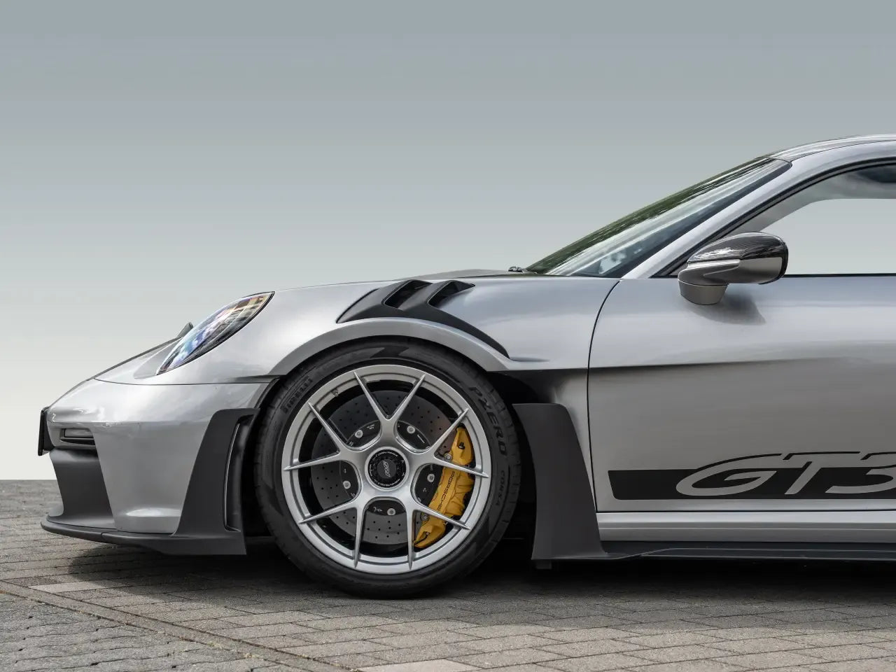 Porsche 911 GT3 RS (992 I) - Samsaru's Car Outlet