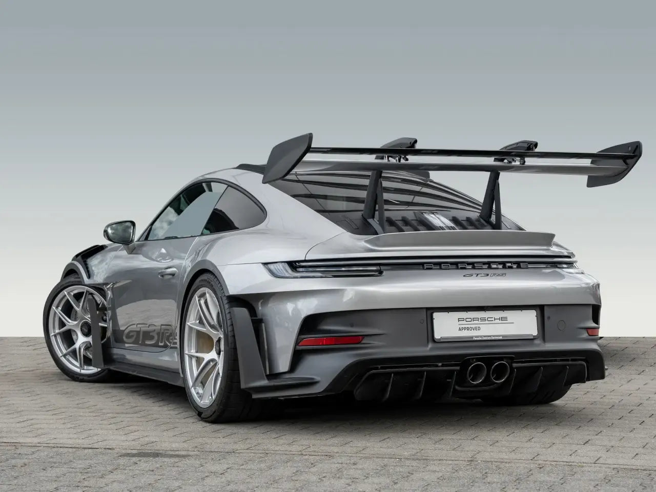 Porsche 911 GT3 RS (992 I) - Samsaru's Car Outlet