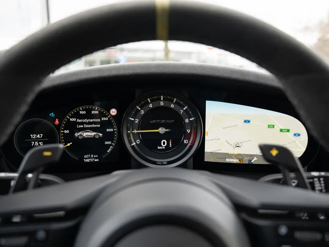 Porsche 911 GT3 RS (992 I) - Samsaru's Car Outlet