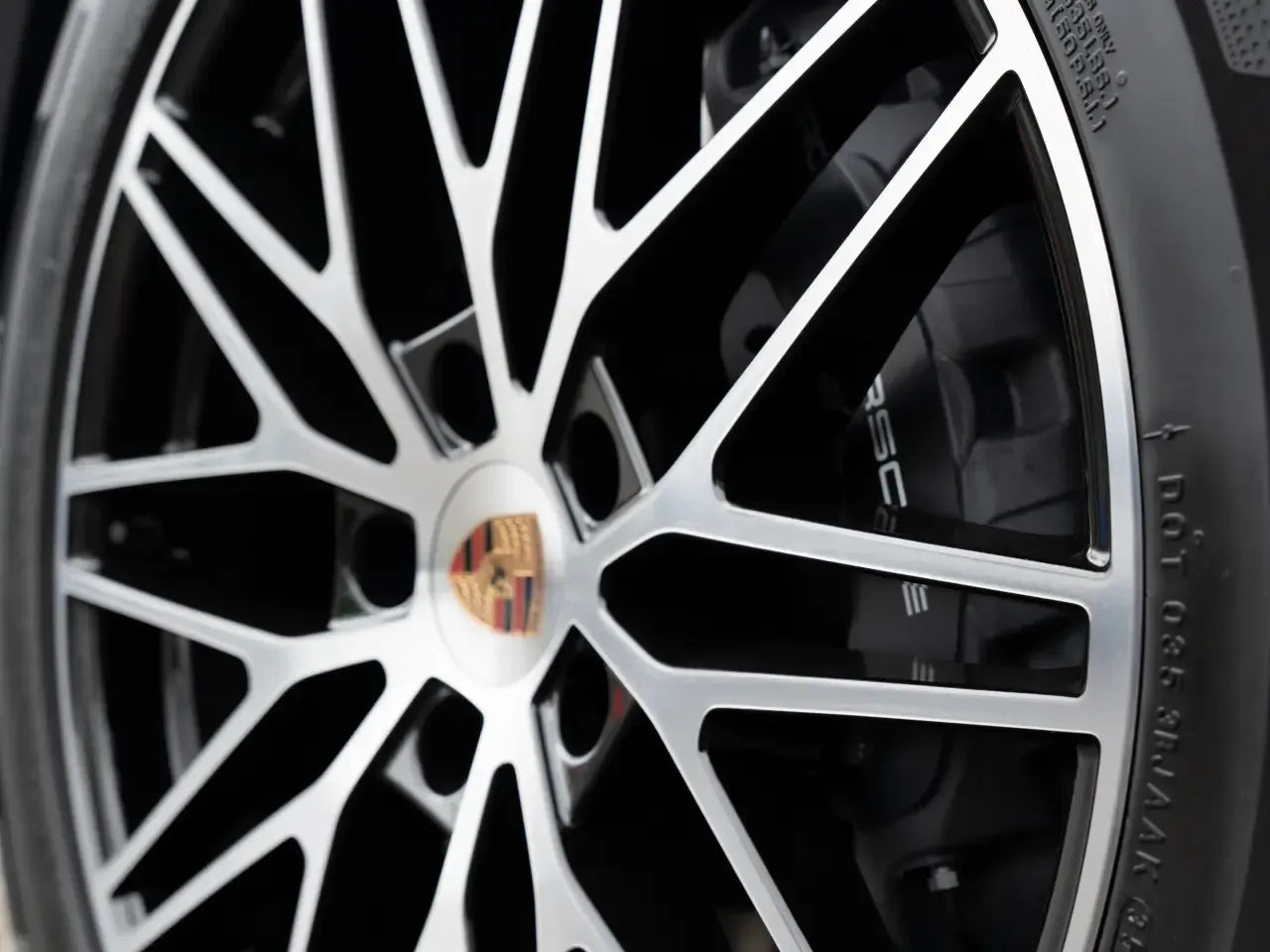 Porsche Cayenne E-Hybrid Silver - Samsaru's Car Outlet