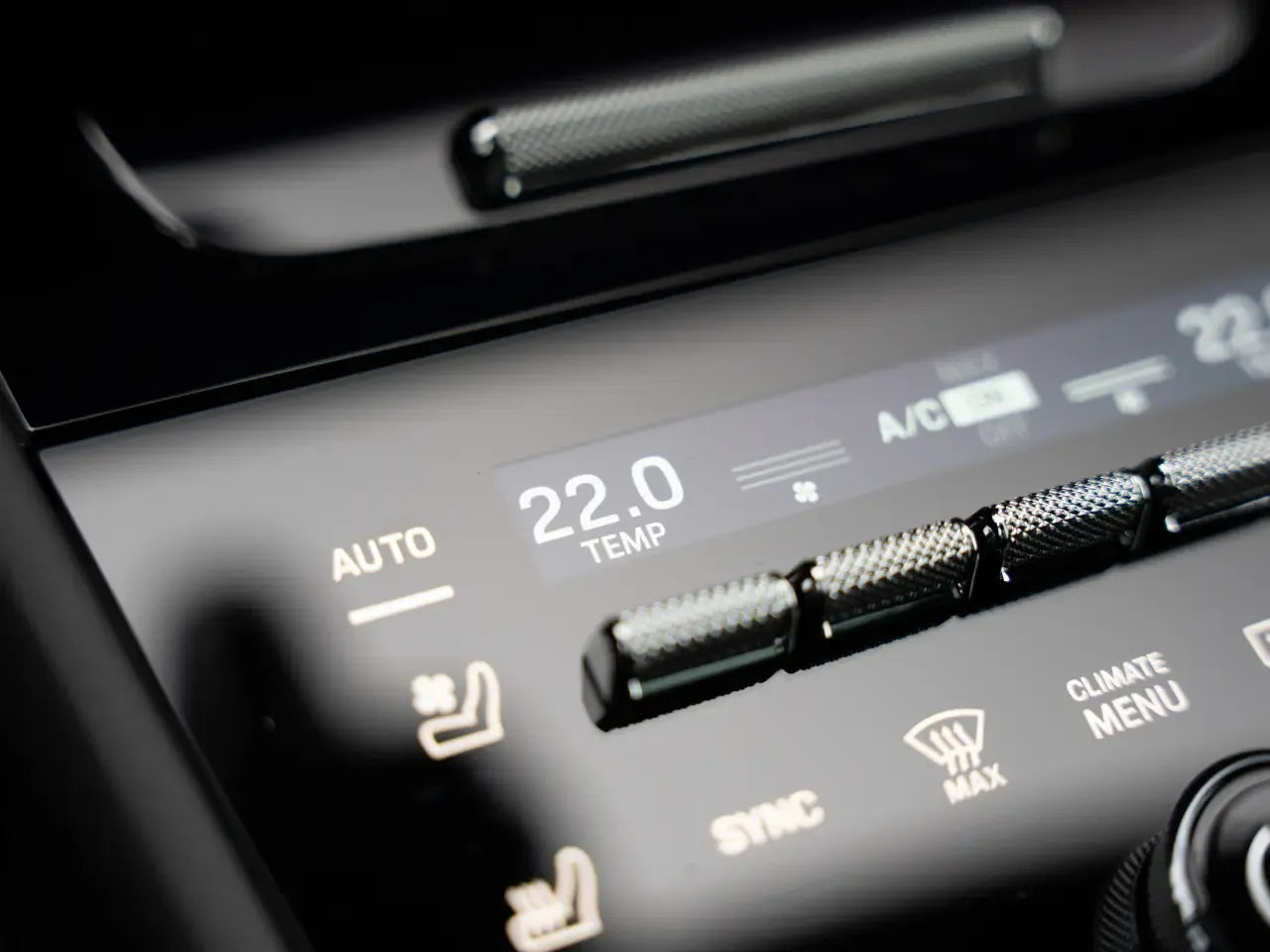 Porsche Cayenne E-Hybrid Silver - Samsaru's Car Outlet