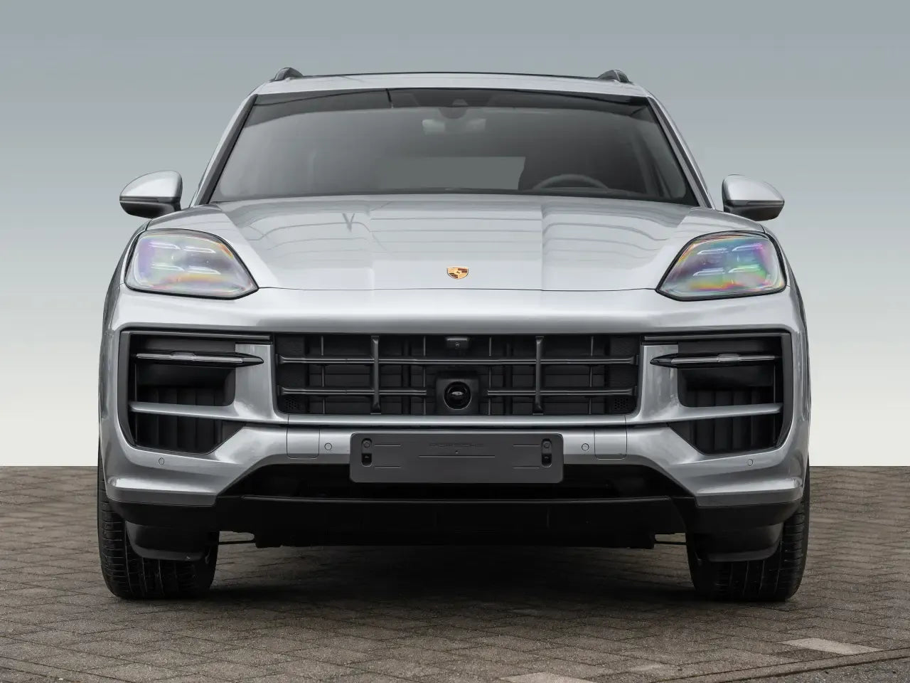 Porsche Cayenne E-Hybrid Silver - Samsaru's Car Outlet