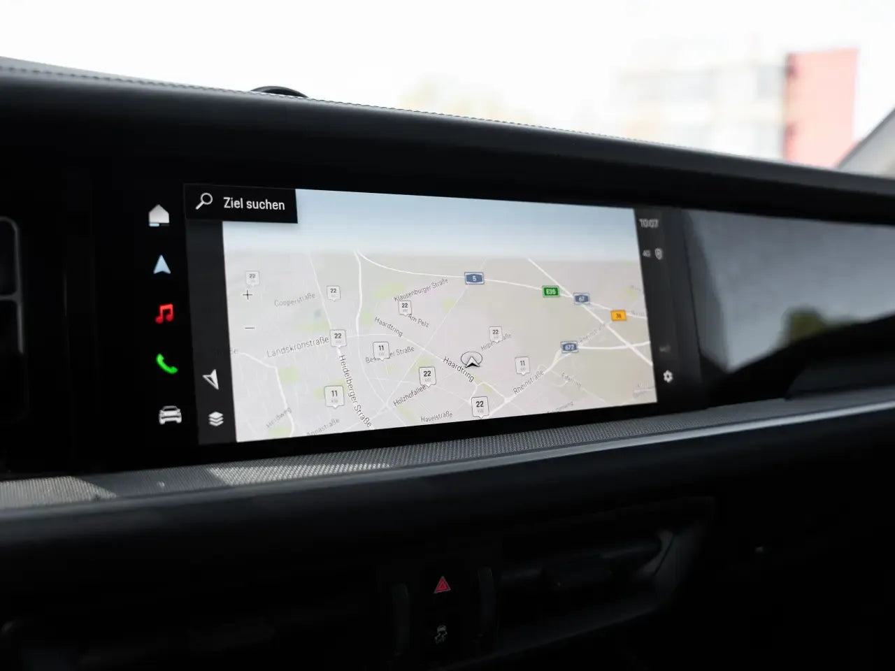 Porsche Cayenne E-Hybrid White - Samsaru's Car Outlet