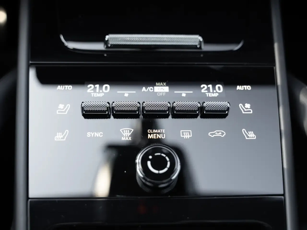 Porsche Cayenne E-Hybrid White - Samsaru's Car Outlet