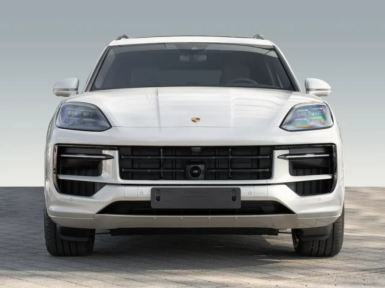 Porsche Cayenne E-Hybrid White - Samsaru's Car Outlet