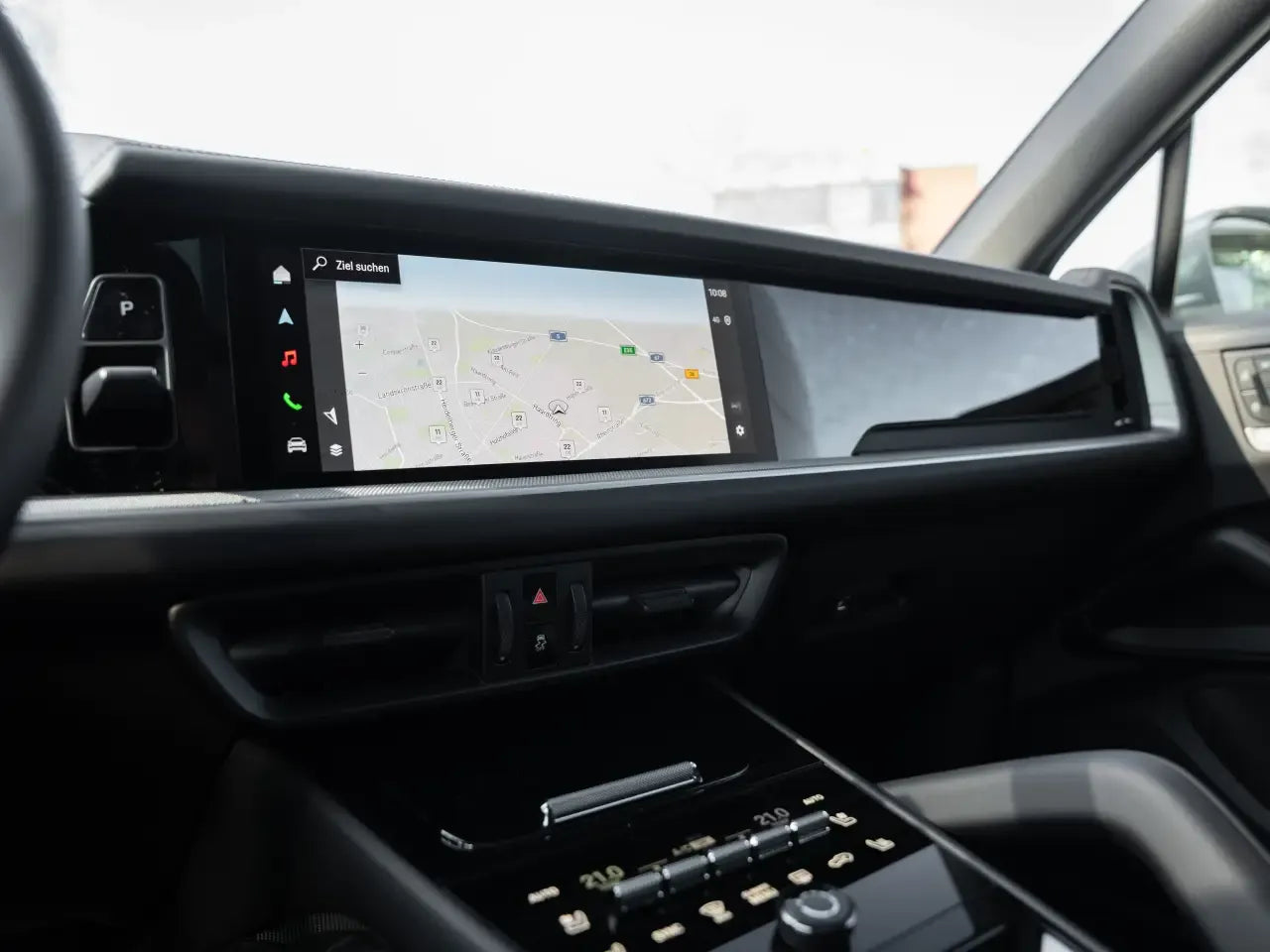 Porsche Cayenne E-Hybrid White - Samsaru's Car Outlet
