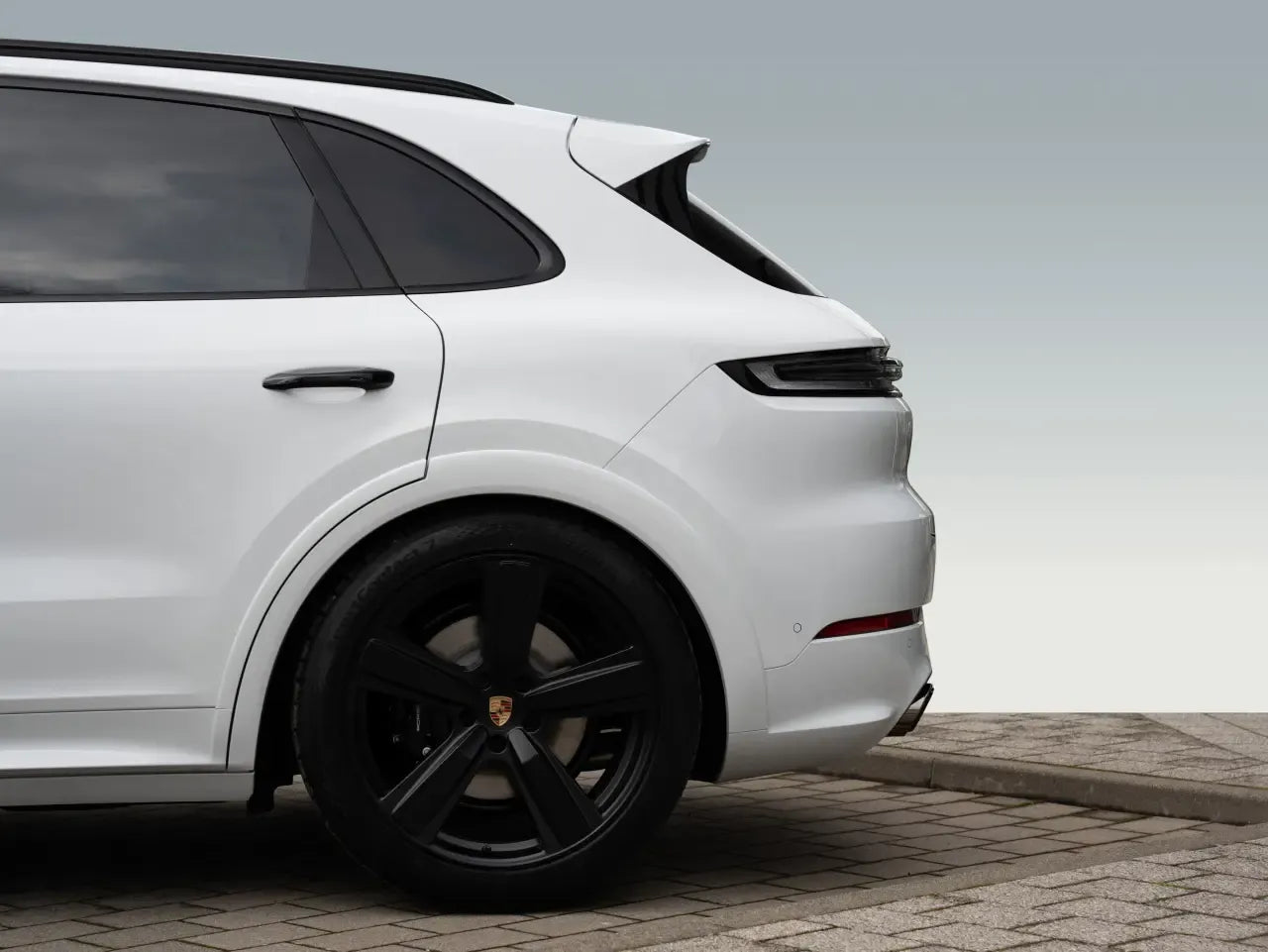 Porsche Cayenne GTS - Samsaru's Car Outlet