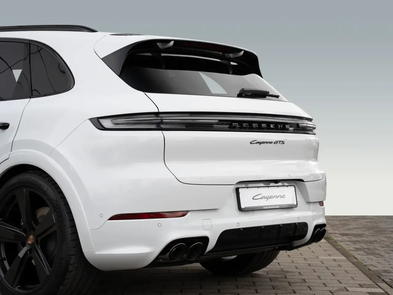 Porsche Cayenne GTS - Samsaru's Car Outlet